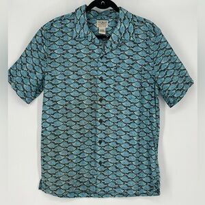 L. L. BEAN BUTTON DOWN FISH SHIRT CLASSIC WELL‎ MADE